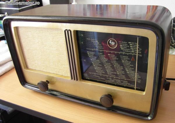 Radio vechi cu lampi